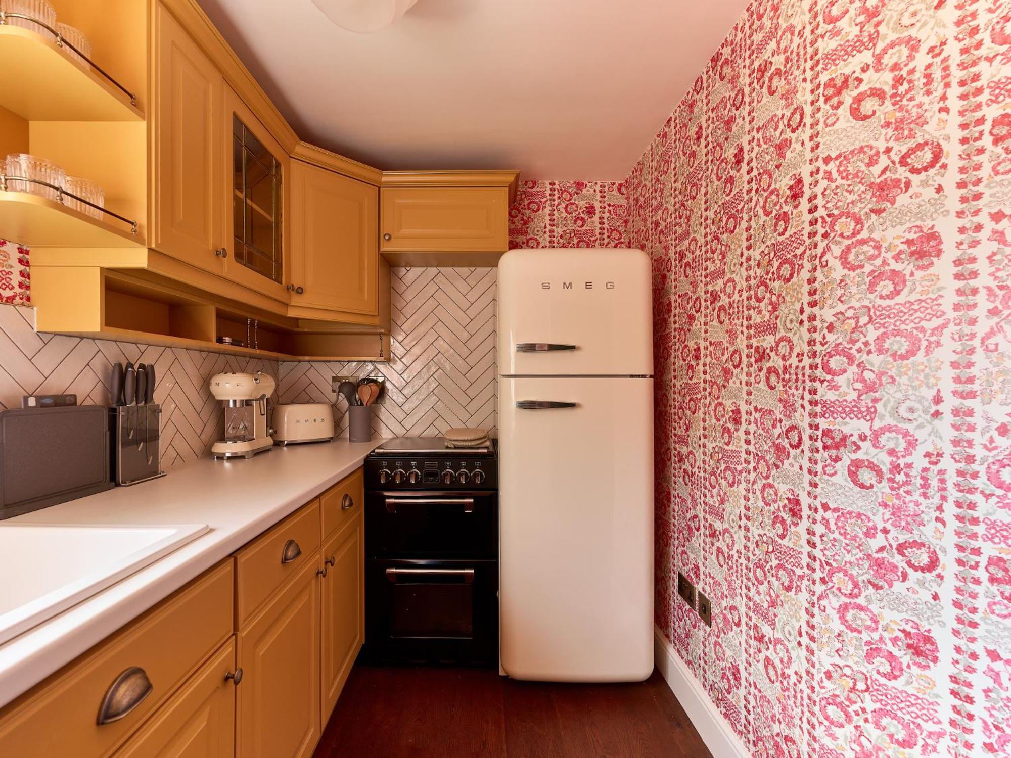 Townhouse Suites- Abbey Row Малмсбері Номер фото